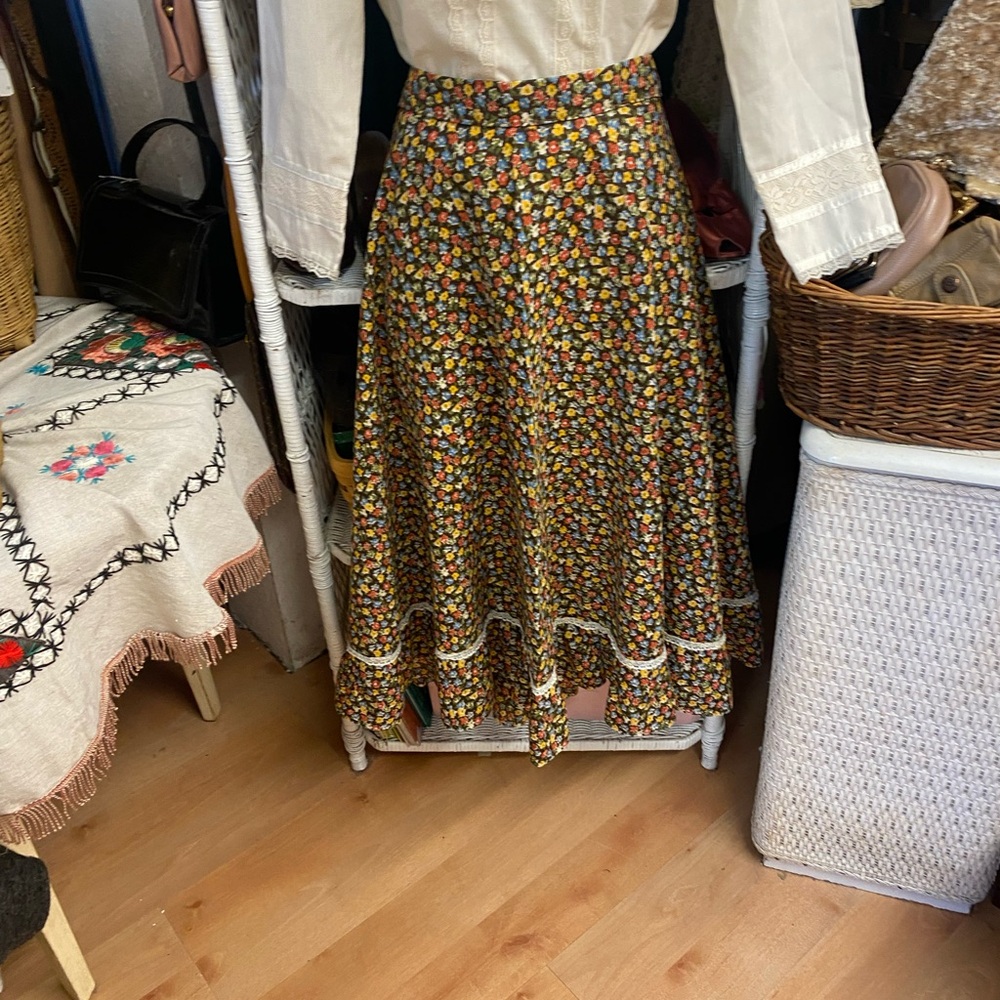 *Vintage 70’s, Gunne sax style, handmade prairie skirt - Picture 5 of 10